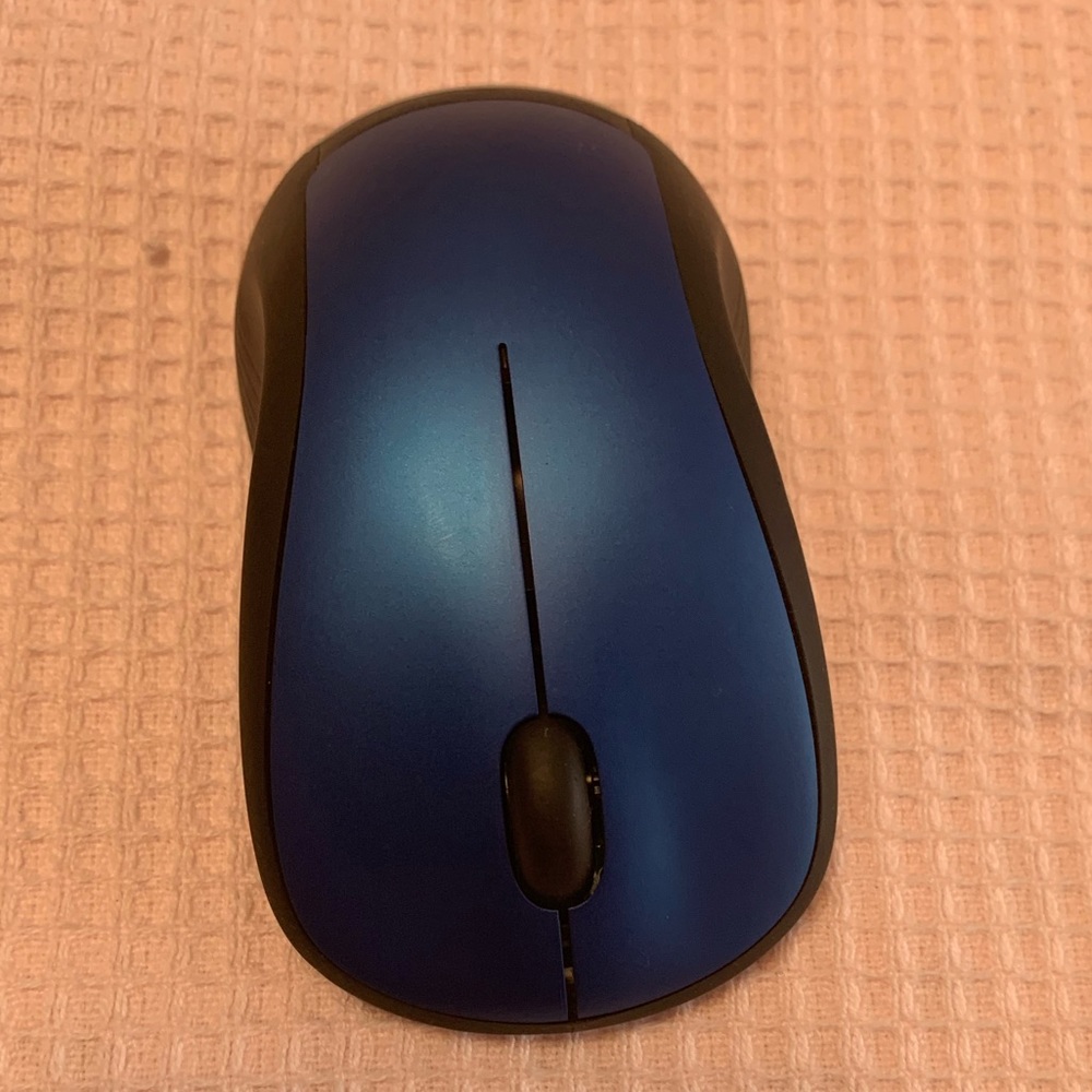 Logitech computer wireless mouse - Picture 3 of 6